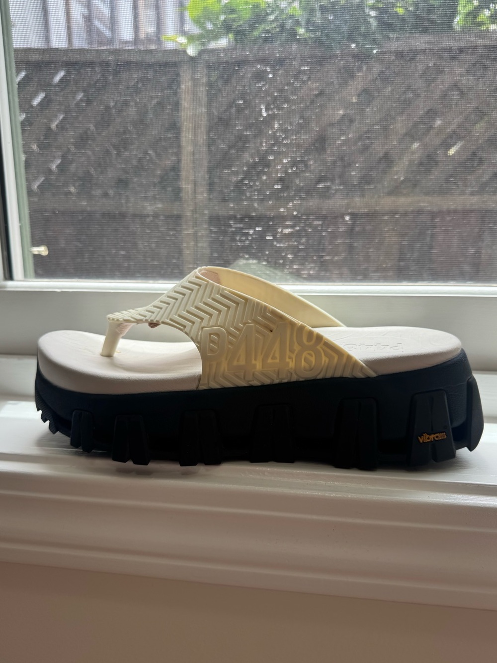 P448 Vibram Bondi Platform Sandal